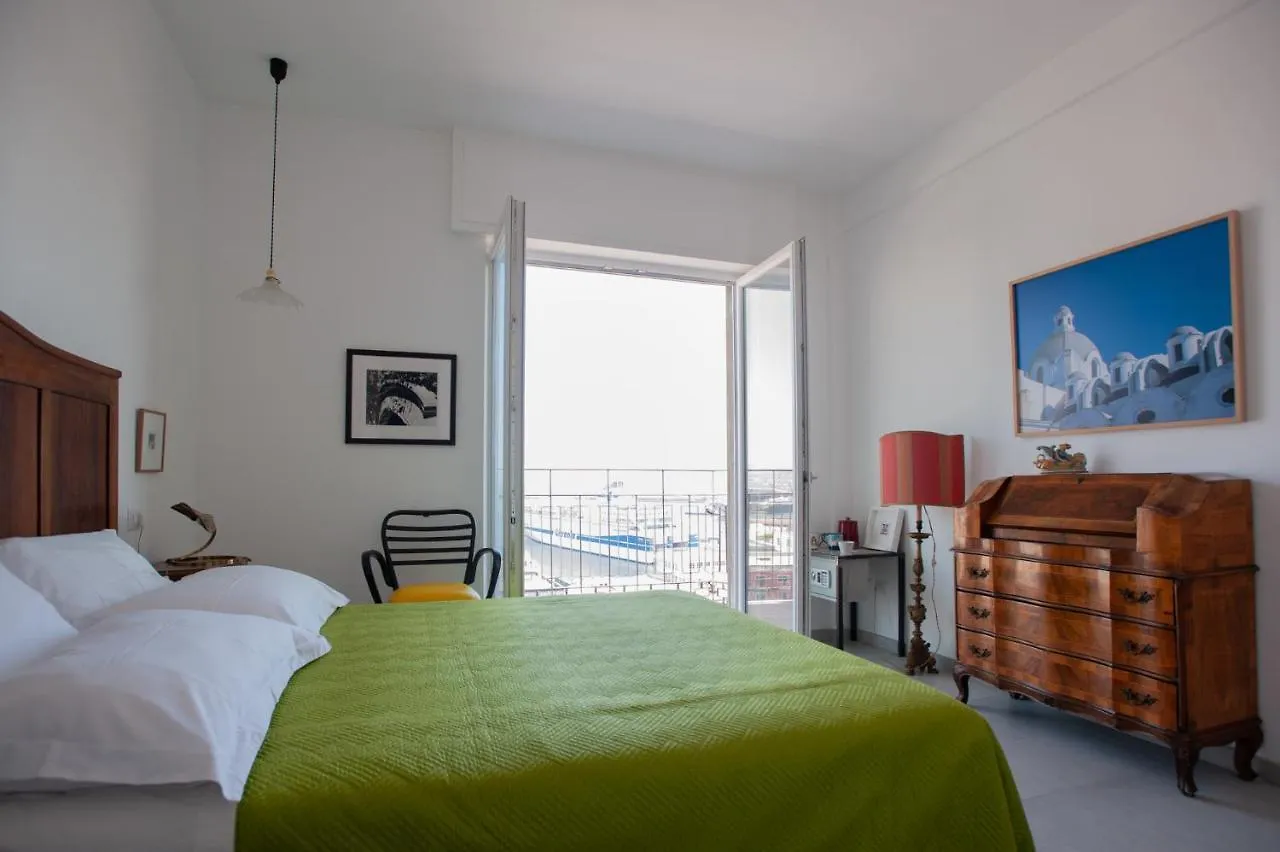 B&B Ichome Napoli - Maison D'Artiste Guest house