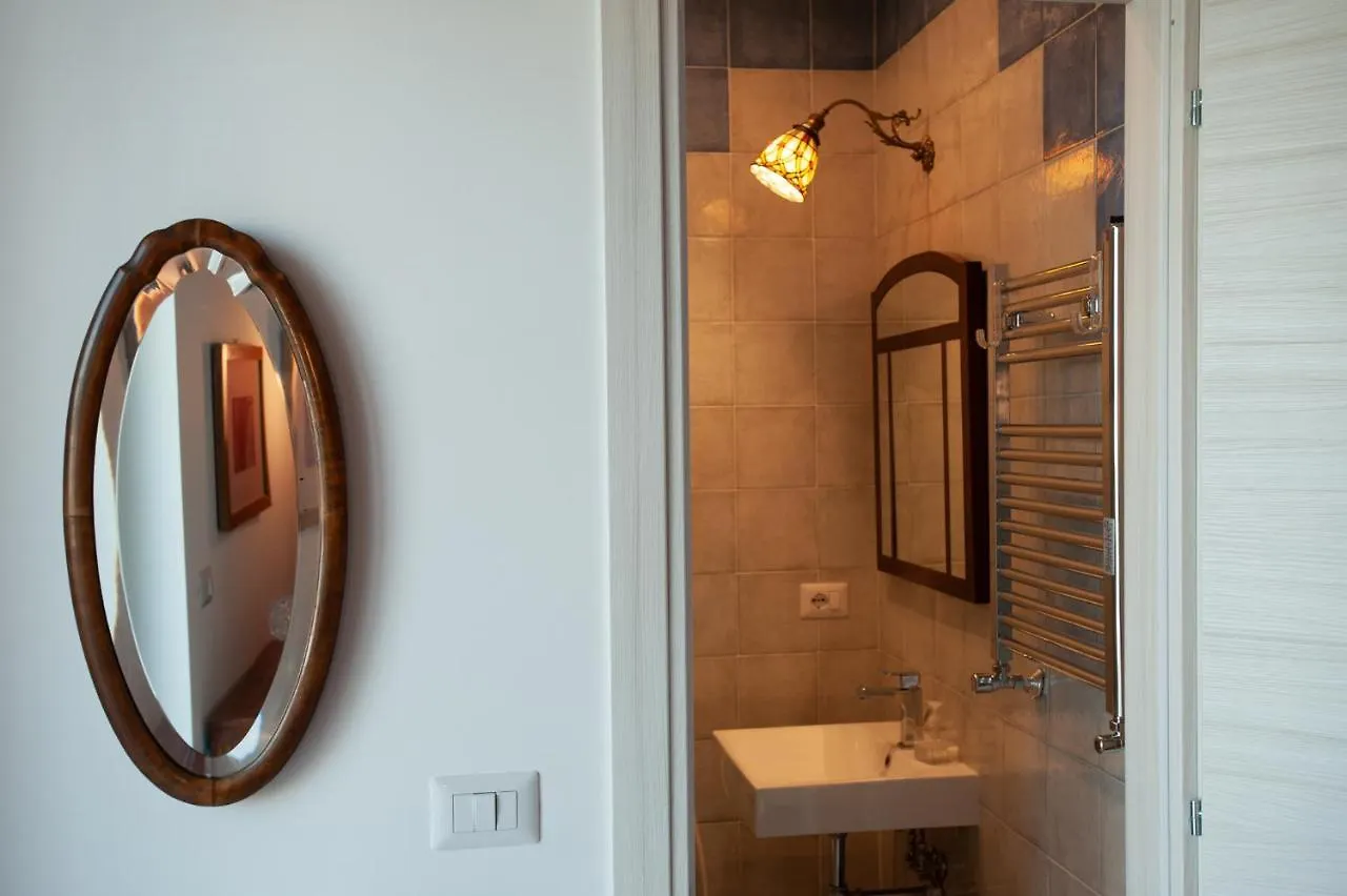B&B Ichome Napoli - Maison D'Artiste Italy
