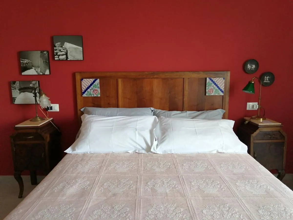 B&B Ichome Napoli - Maison D'Artiste 2*, Naples Italy